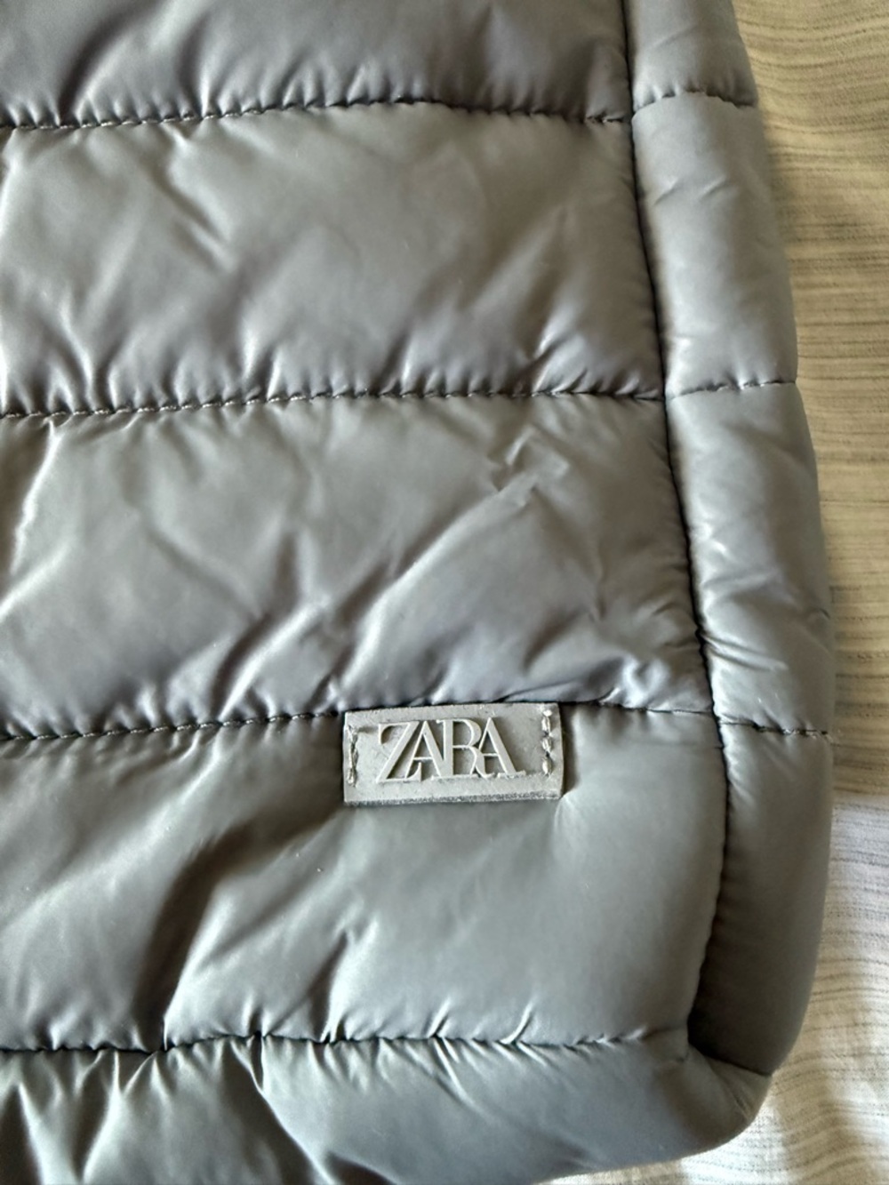 ZARA Quilted Tote Stroller Bag in Light Gray - Picture 2 of 5